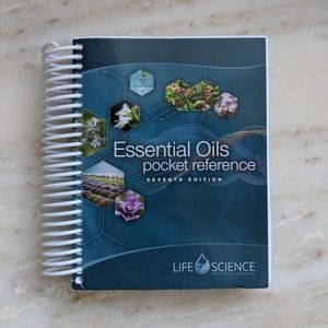 Essential Oils Pocket Reference